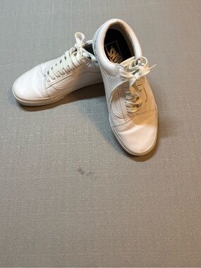 Vans White Leather Old Skool Low-Top Sneakers